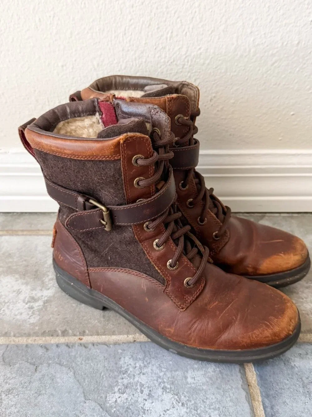 UGG Kesey Waterproof Brown Leather Combat Insulated Boots Womens 6 Lace Up